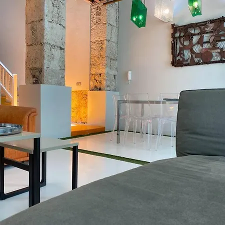 Traditional Townhouse With Private Rooftop Terrace Lejlighed *